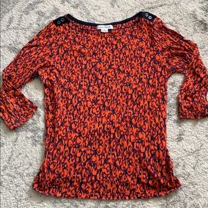 Beautiful long sleeve! Hardly worn